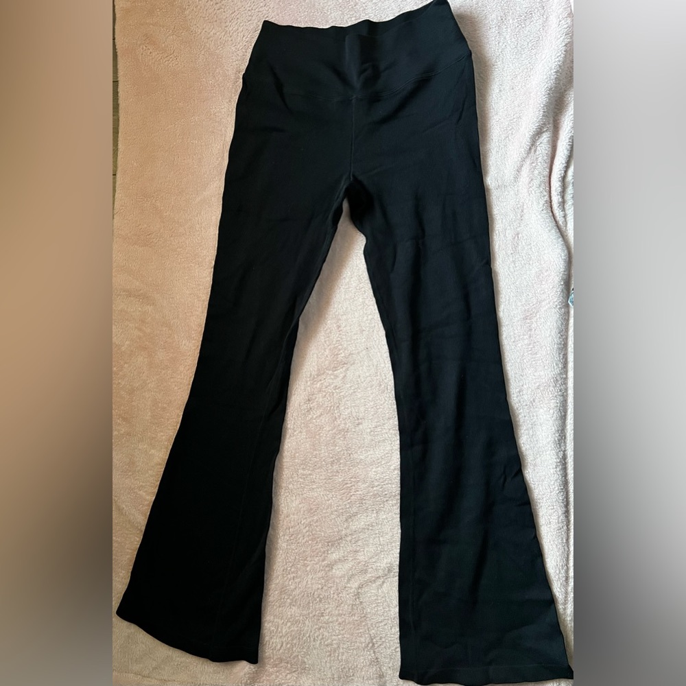 Ribbed Black Leggings